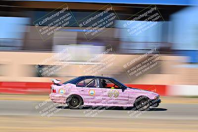 media/Sep-29-2024-24 Hours of Lemons (Sun) [[6a7c256ce3]]/StartFinish (245p-330p)/